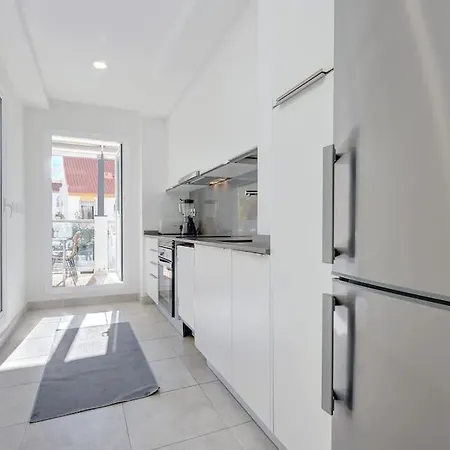 شقة Lovely 2 Bedroom 400m From Port