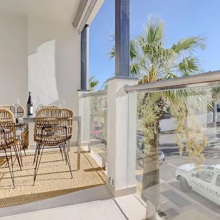 شقة Lovely 2 Bedroom 400m From Port *