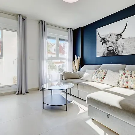 شقة Lovely 2 Bedroom 400m From Port *